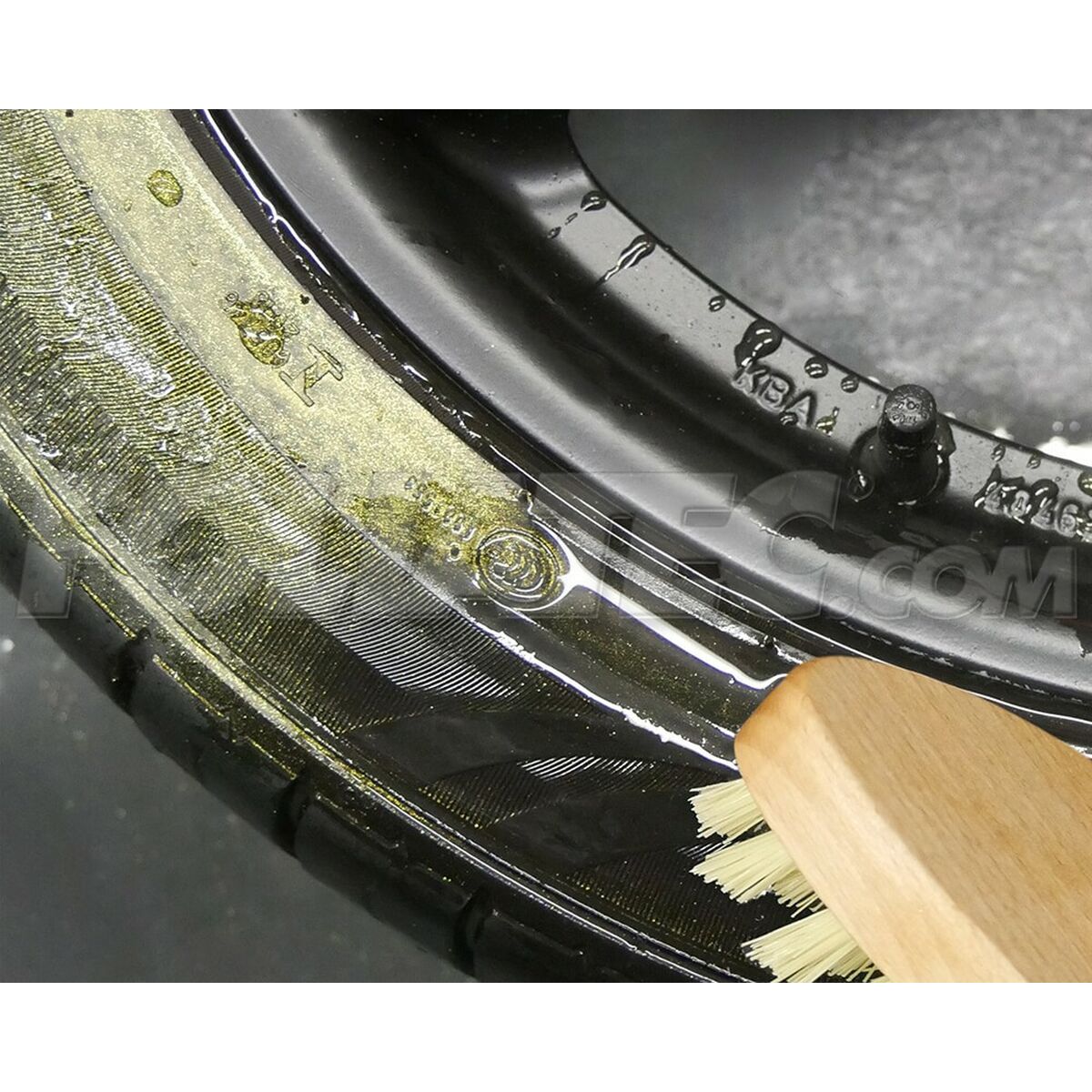 V5HC5E354BD171617EEA02633F95233263CR4069448P3