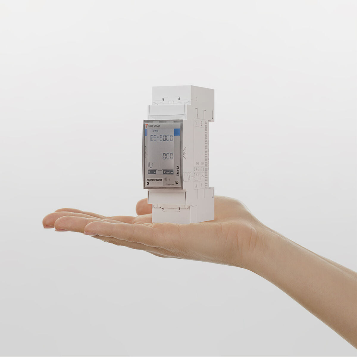 V10H53D76AEF287F2C17A9629074E8F9FC61R3943248P9